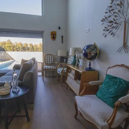 4 Bedrooms With Private Pool Enclosed Garden And Wifi At 3 Km Away From The Villa Alcabideche