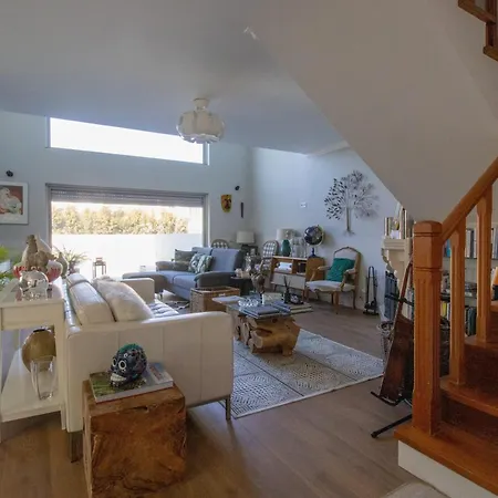4 Bedrooms With Private Pool Enclosed Garden And Wifi At 3 Km Away From The *