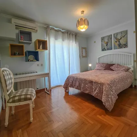 Villa 4 Bedrooms With Private Pool Enclosed Garden And Wifi At 3 Km Away From The *