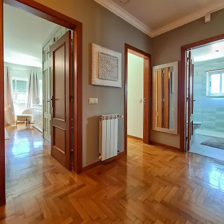 4 Bedrooms With Private Pool Enclosed Garden And Wifi At 3 Km Away From The *