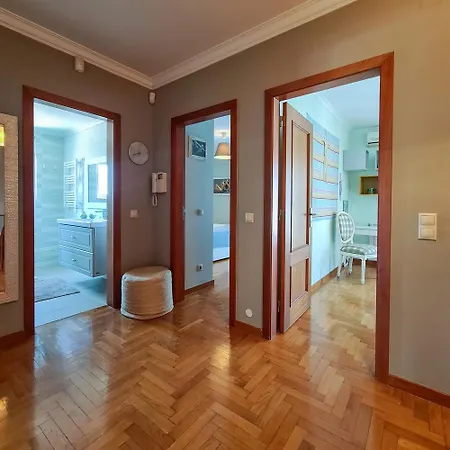 4 Bedrooms With Private Pool Enclosed Garden And Wifi At 3 Km Away From The *
